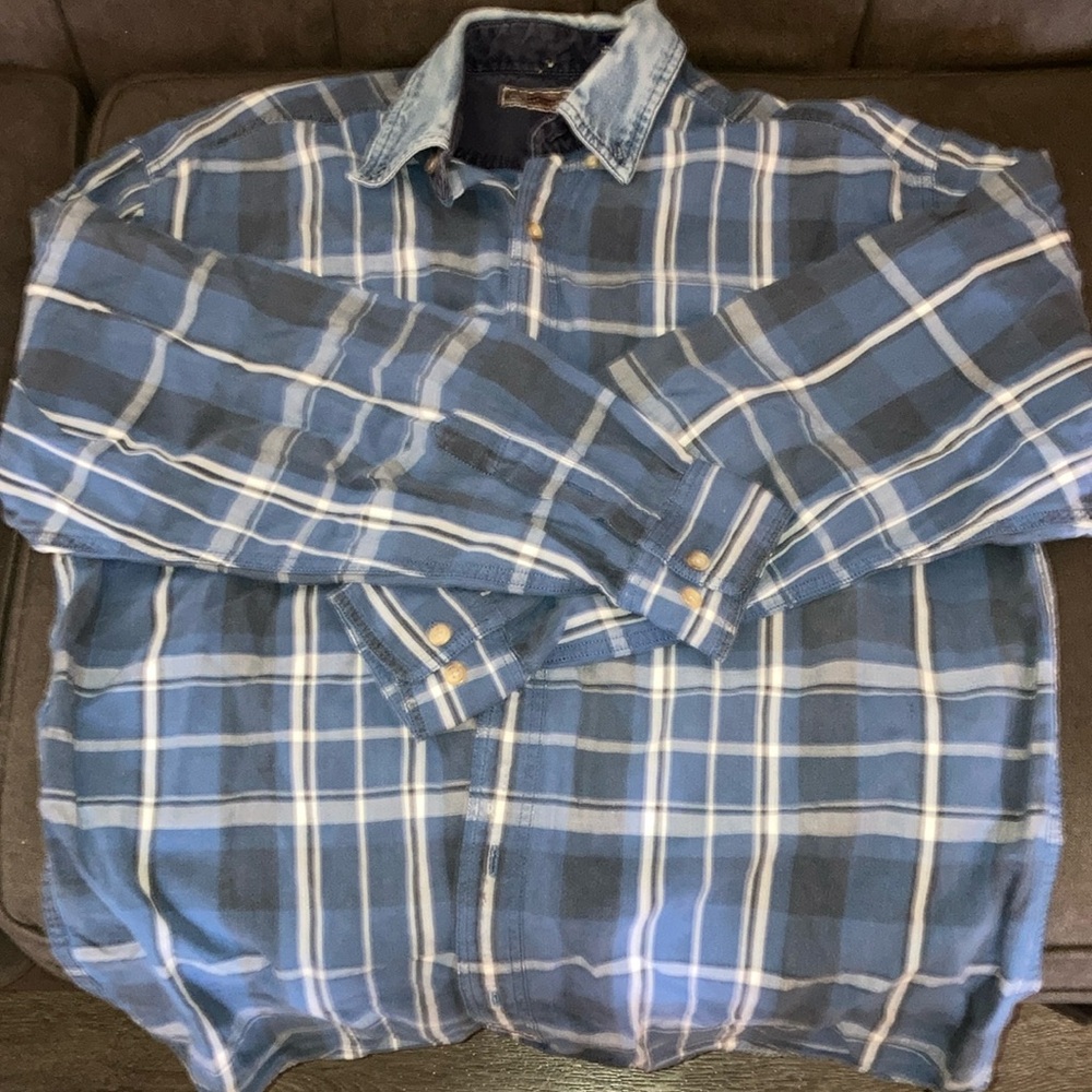 Blue Casual Button Down Shirt with Plaid Design